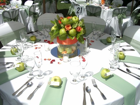 apple reception table
